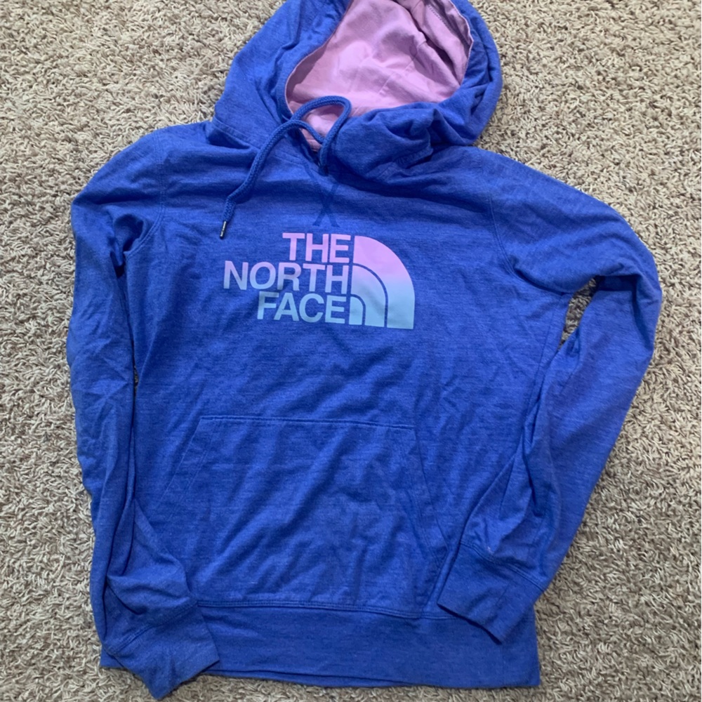 North Face Women’s Hooded shirt
